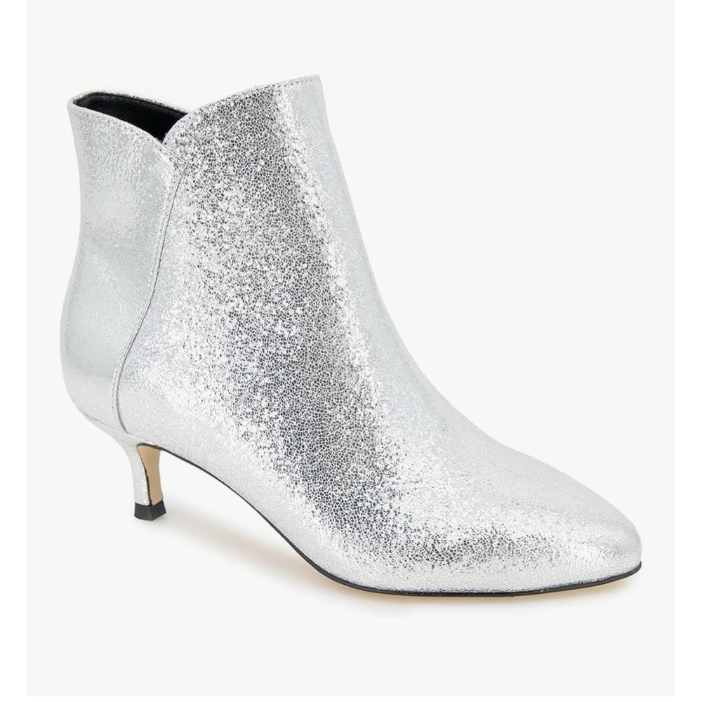 XOXO Women's Kyrie Ankle Boot Silver Glitter 7 M Faux Leather NWOB Party Wedding